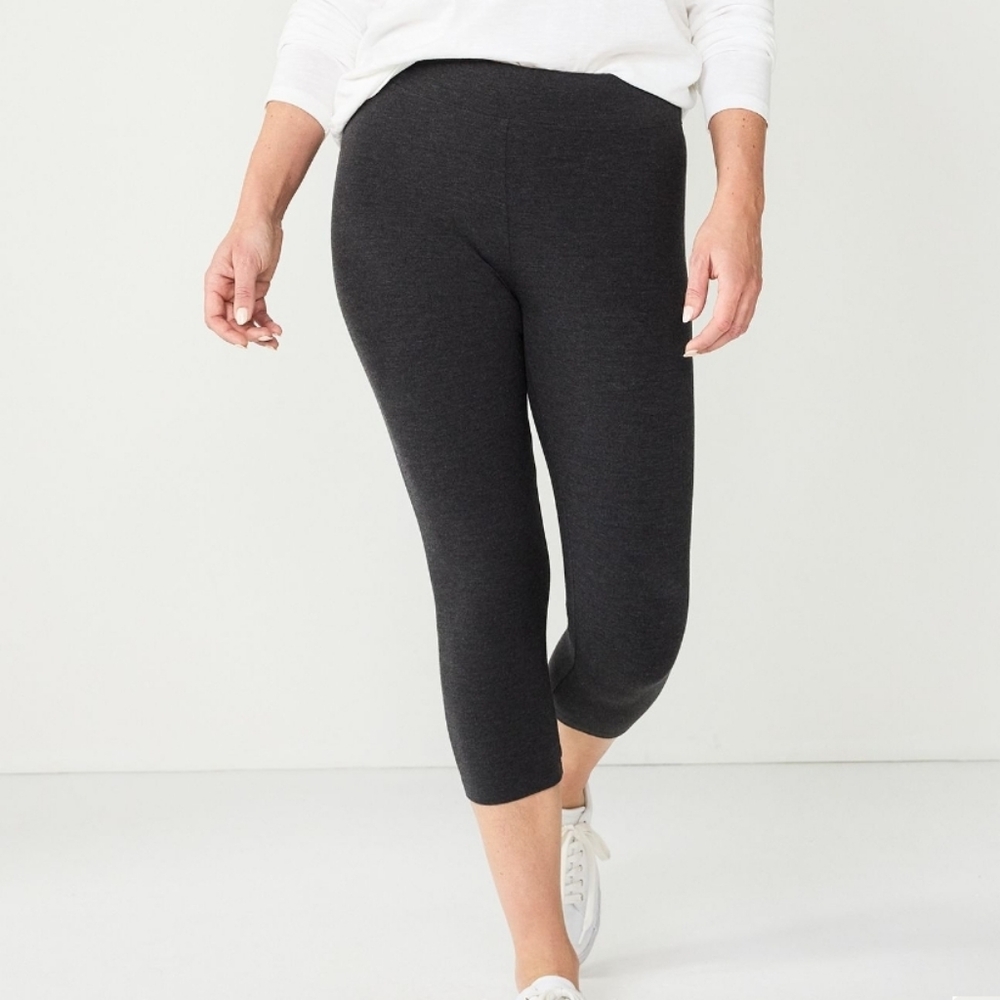 Sonoma Women's Black Capri Leggings- Set Of 3